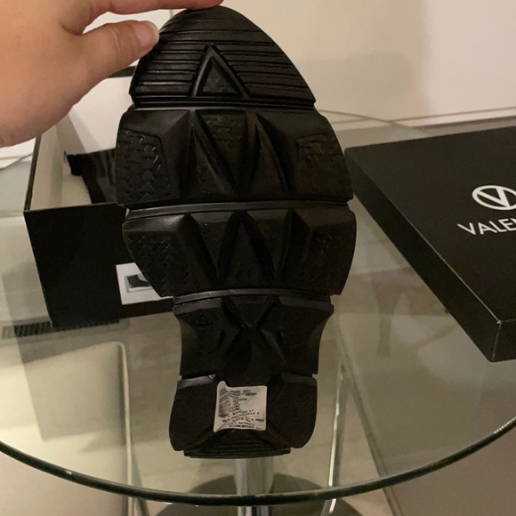 SOLD- Valentino shoes size 43 - Picture 2 of 11